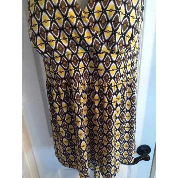 Cocomo Woman Top Brown Yellow Sleeveless Built-in Bra Tie Back No Tags Bust 46" - Picture 3 of 6